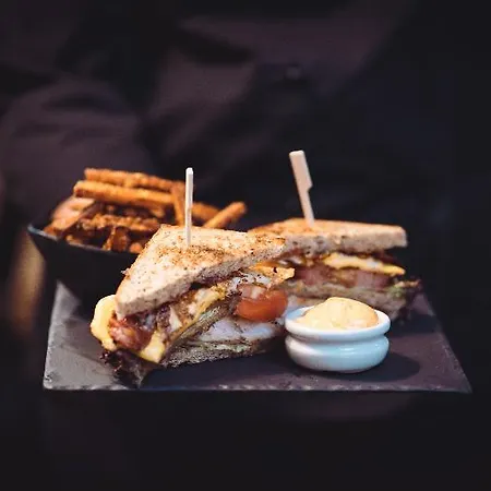 - Station By Ihg Отель 4*